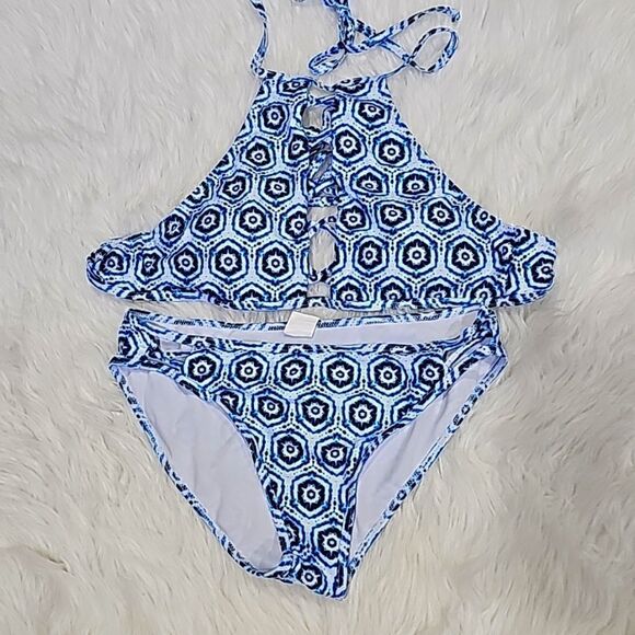 Halter top bikini 👙 - Picture 1 of 5